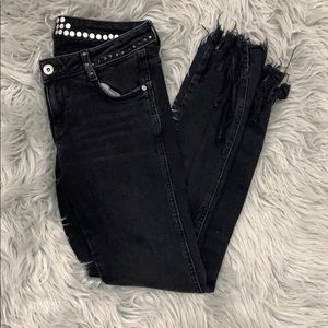 NWOT black distressed and studded skinny jeans